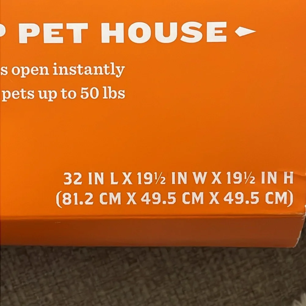 Hyde & Eek Pop Up Halloween Haunted Pet House Instant Light Portable Fold Crate